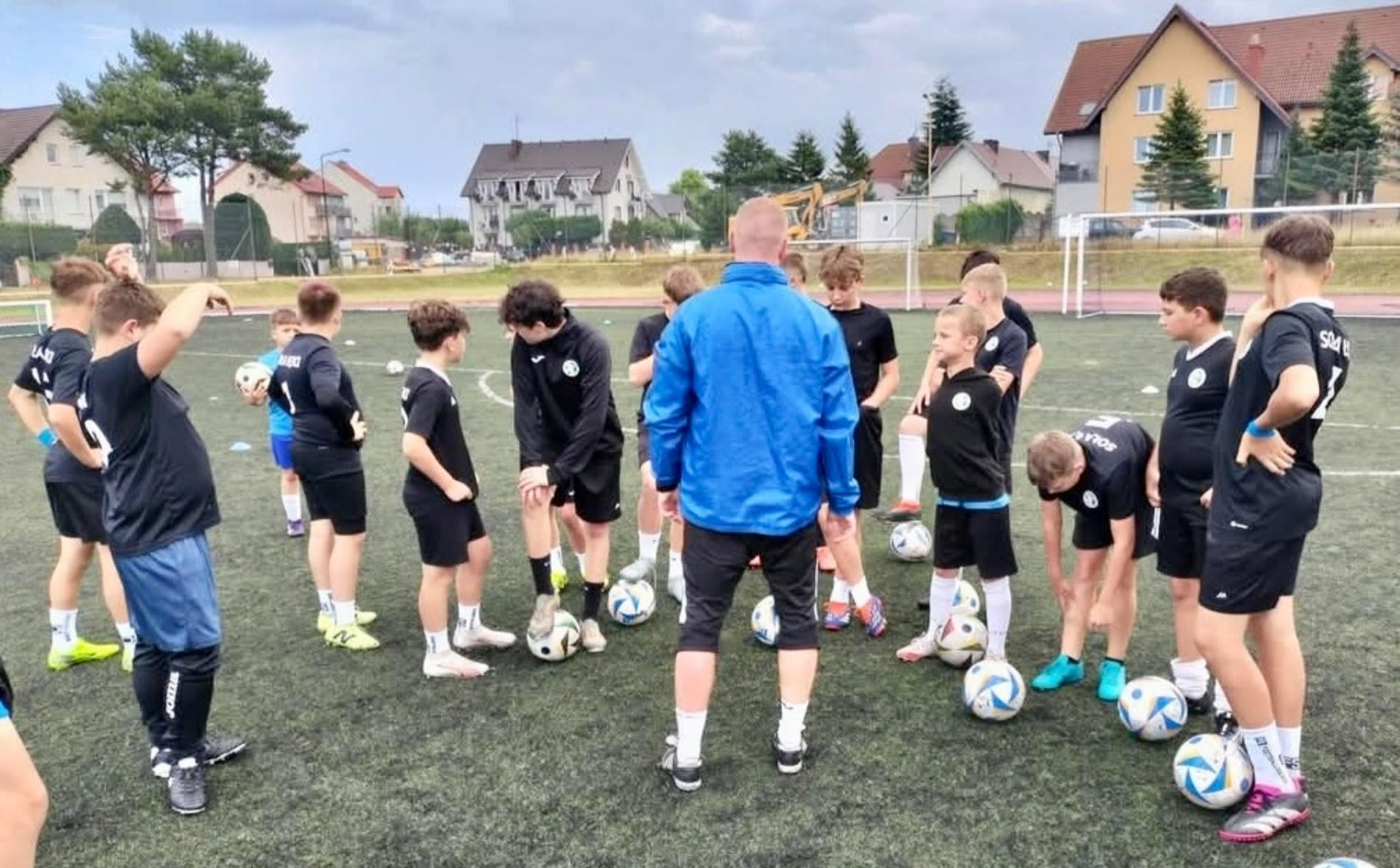 Sport, zabawa i rodzinny piknik 30 sierpnia w Łękach