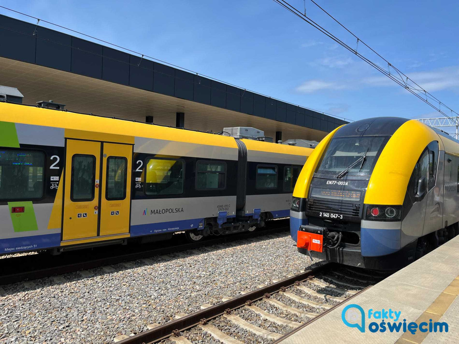 Nowy rozkład jazdy i spory ruch na stacji kolejowej w Oświęcimiu