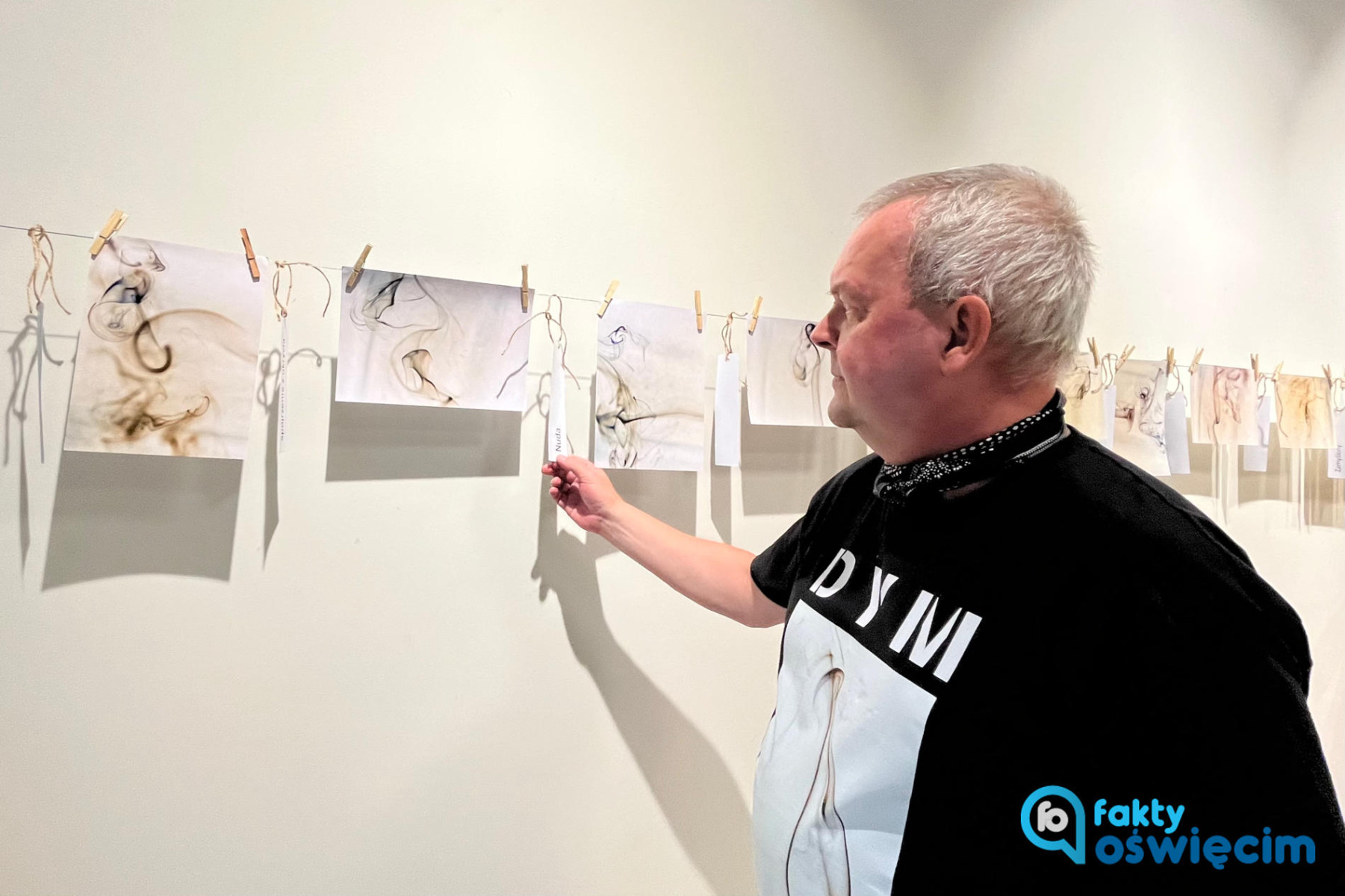 Wystawa „Dym” otwarta. Fotografie pełne tajemnic – FILM