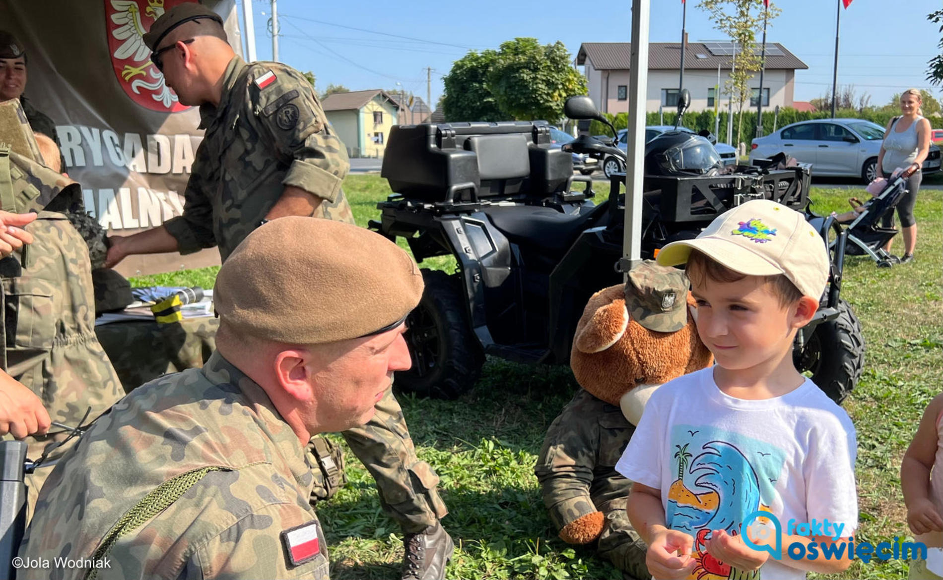 Wojsko, muzyka, gulasz. Rodzinna niedziela w Rajsku – FILM