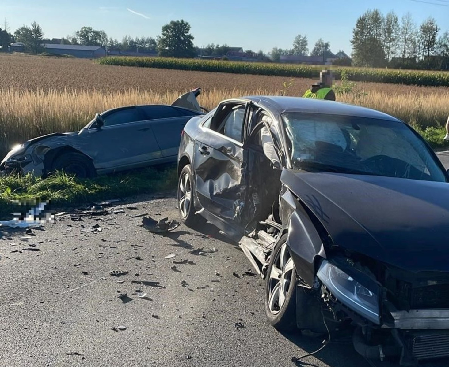 Wypadek na obwodnicy, dwie osoby w szpitalu – FOTO