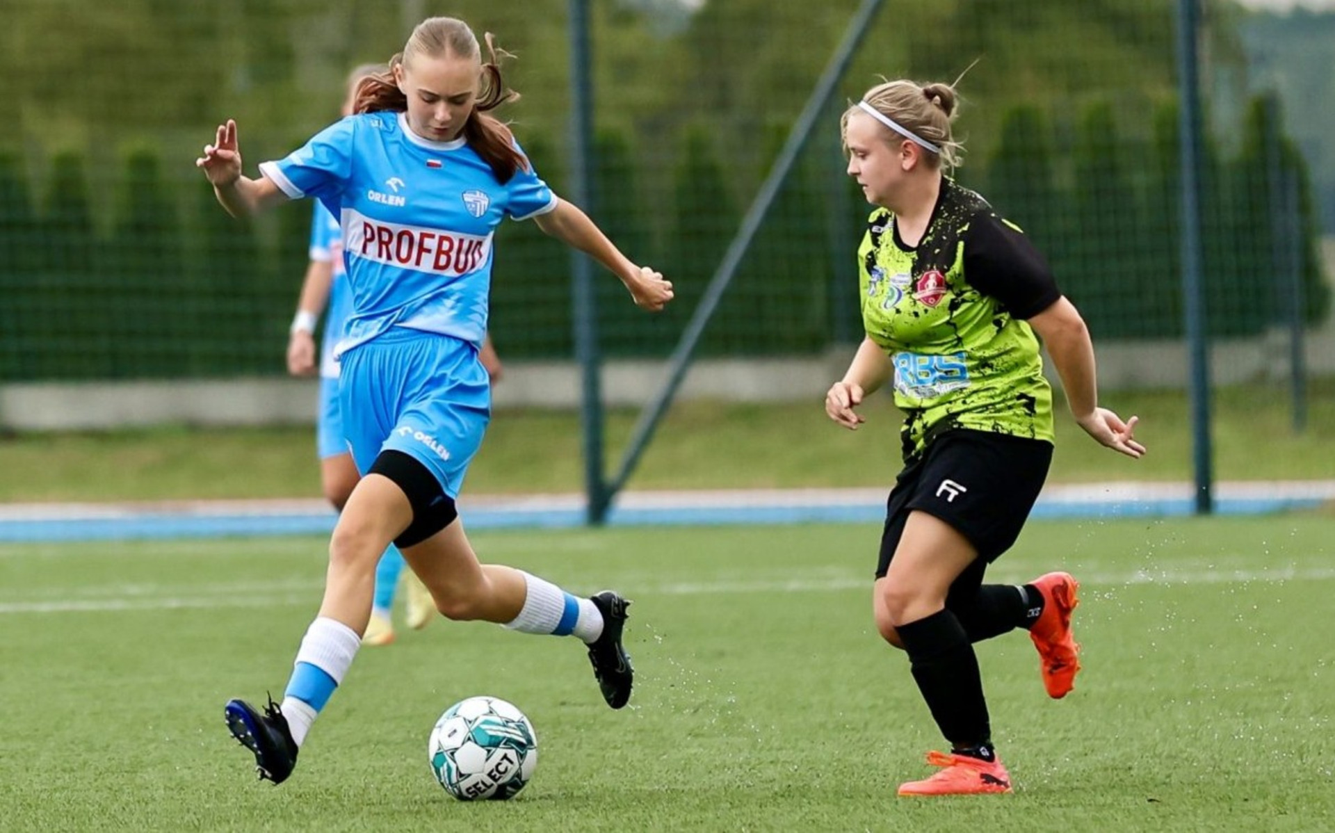 Tercet na czele III-ligowej tabeli