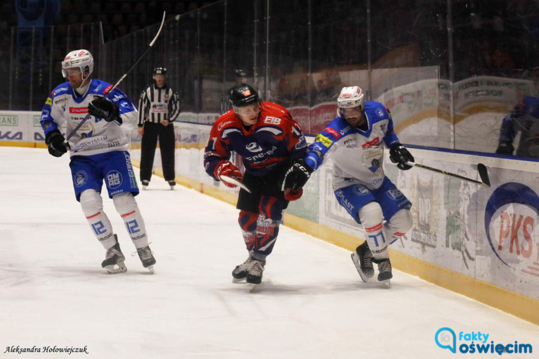 Stalowe Pierniki i Pasy na drodze lidera
