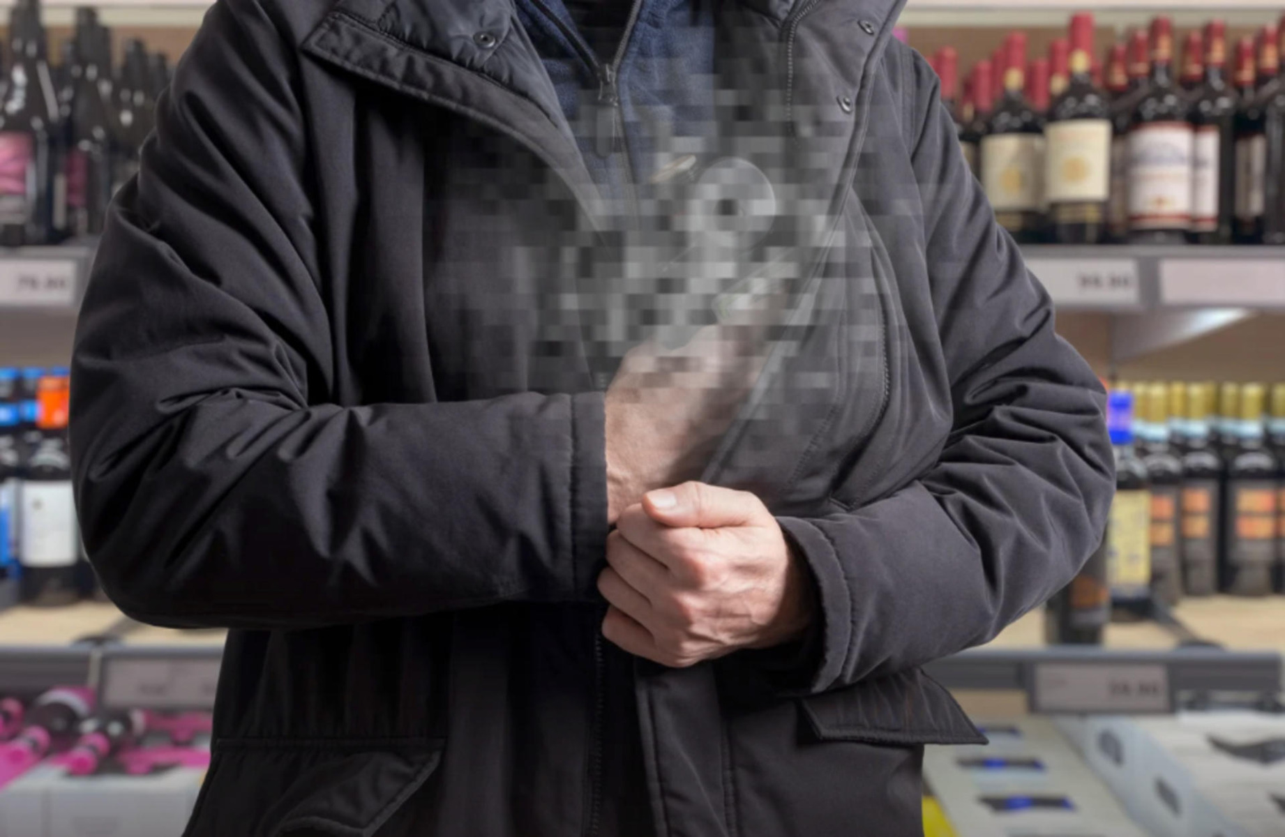 32-latek ukradł alkohol, ale długo się nim nie nacieszył