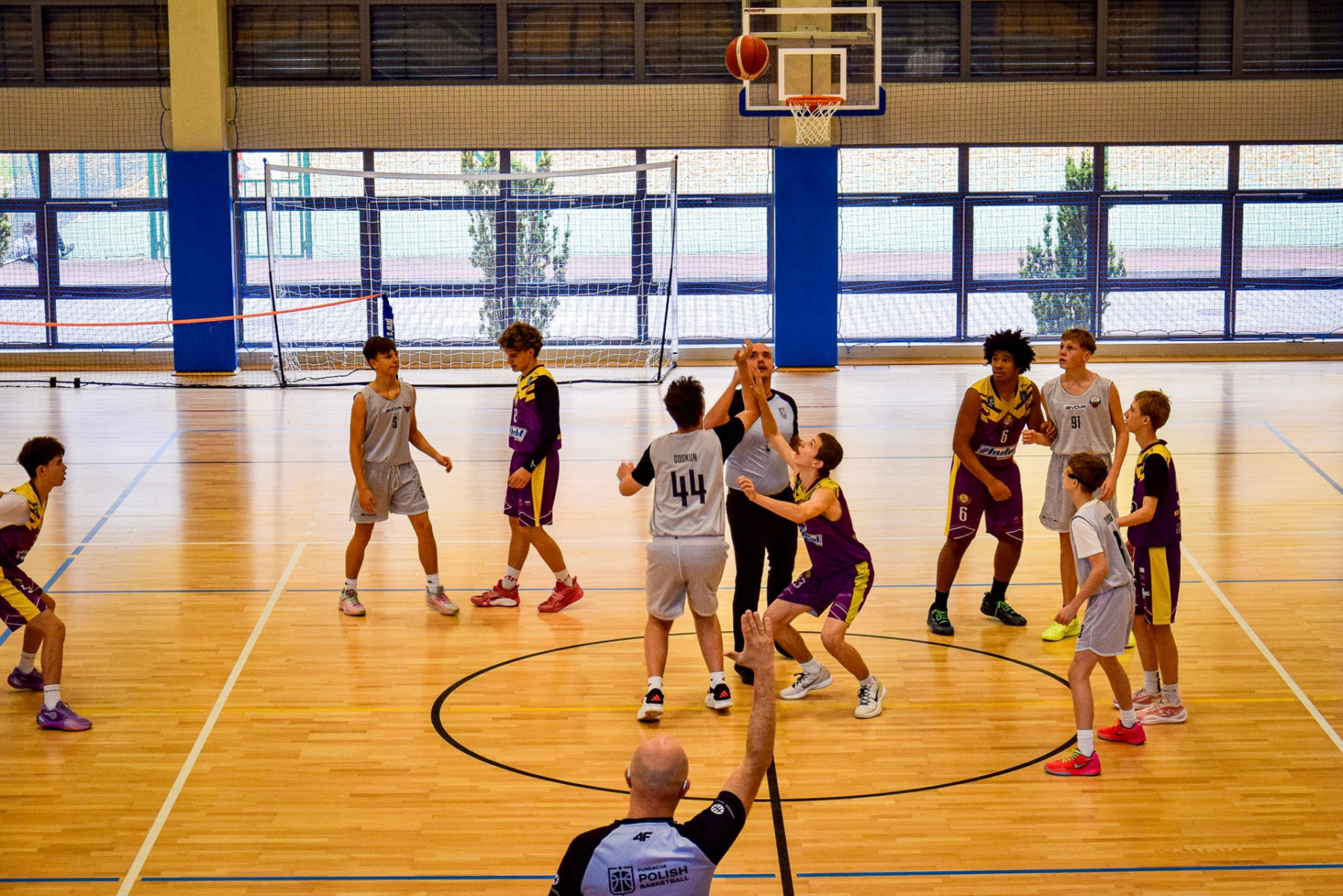 Trzeci komplet punktów koszykarzy Kadeta – FOTO