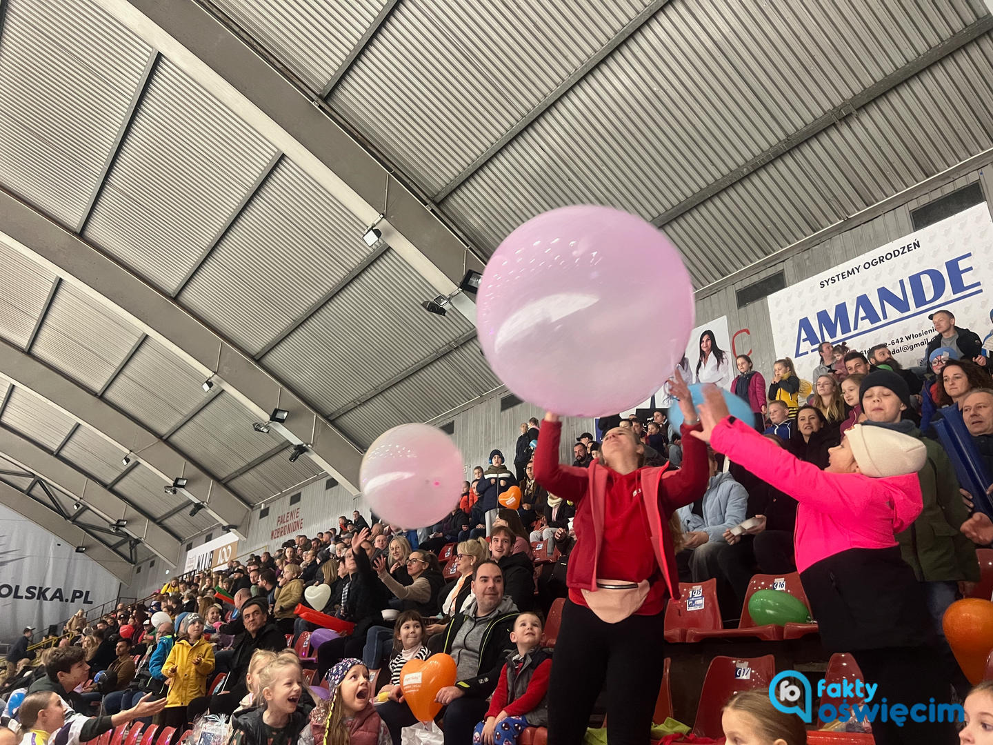 Gwiazdy, emocje i pomoc, czyli 11. Bajkowy Mecz Hokejowy