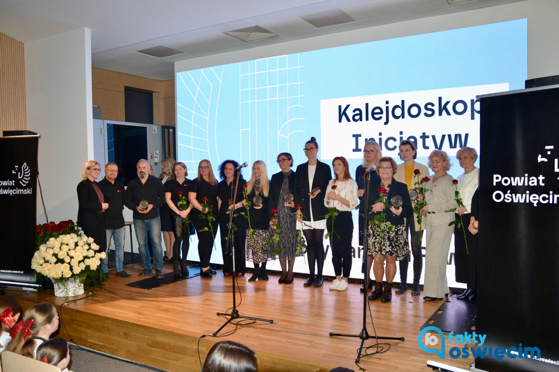 Powiat nagrodził ludzi kultury, sportu i społeczników – FILM, FOTO