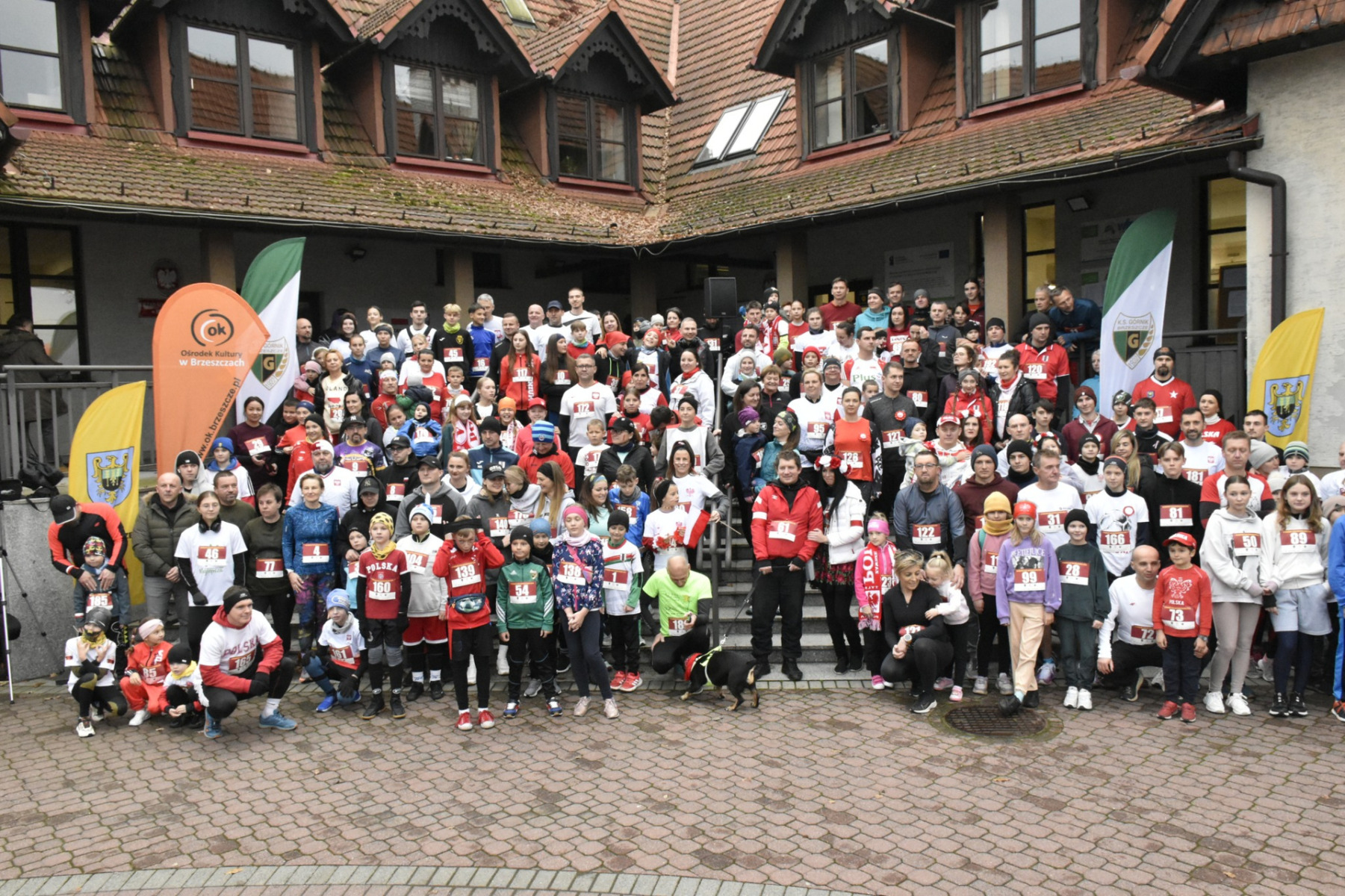 Ponad 200 uczestników VI Rodzinnego Biegu Niepodległości – FOTO
