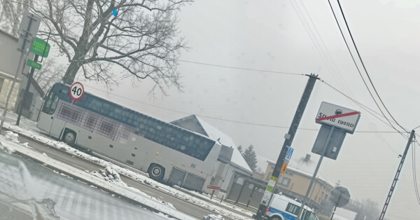 Usterka w autokarze pokrzyżowała plany wycieczki