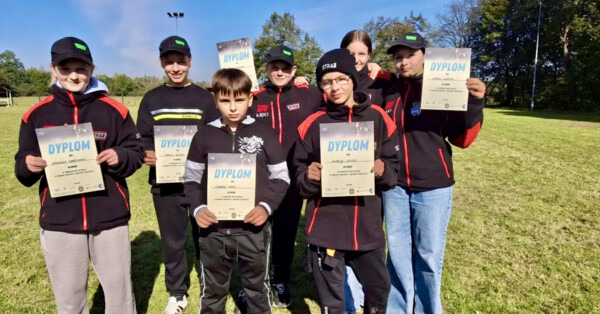 Młodzi i seniorzy razem w projekcie Łączymy Pokolenia - FOTO