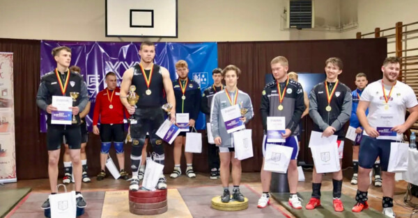 65 lat biało-fioletowej historii kęckich ciężarów - FOTO