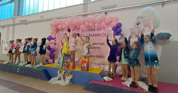 Łyżwiarze (tak jak hokeiści) zamykają rok w Krynicy - FOTO