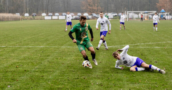Porębianie na autostradzie do awansu