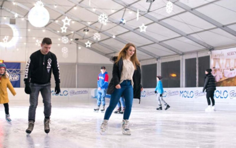 Kup bilet do kina i zyskaj wejście na lodowisko