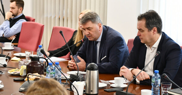 Powrót kolei Oświęcim - Bieruń - Tychy. Rozmowy w Bieruniu - FOTO