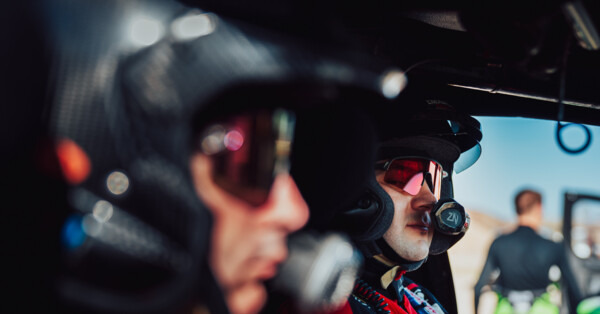 Awans do pierwszej „dziesiątki” Rajdu Dakar - FILM, FOTO