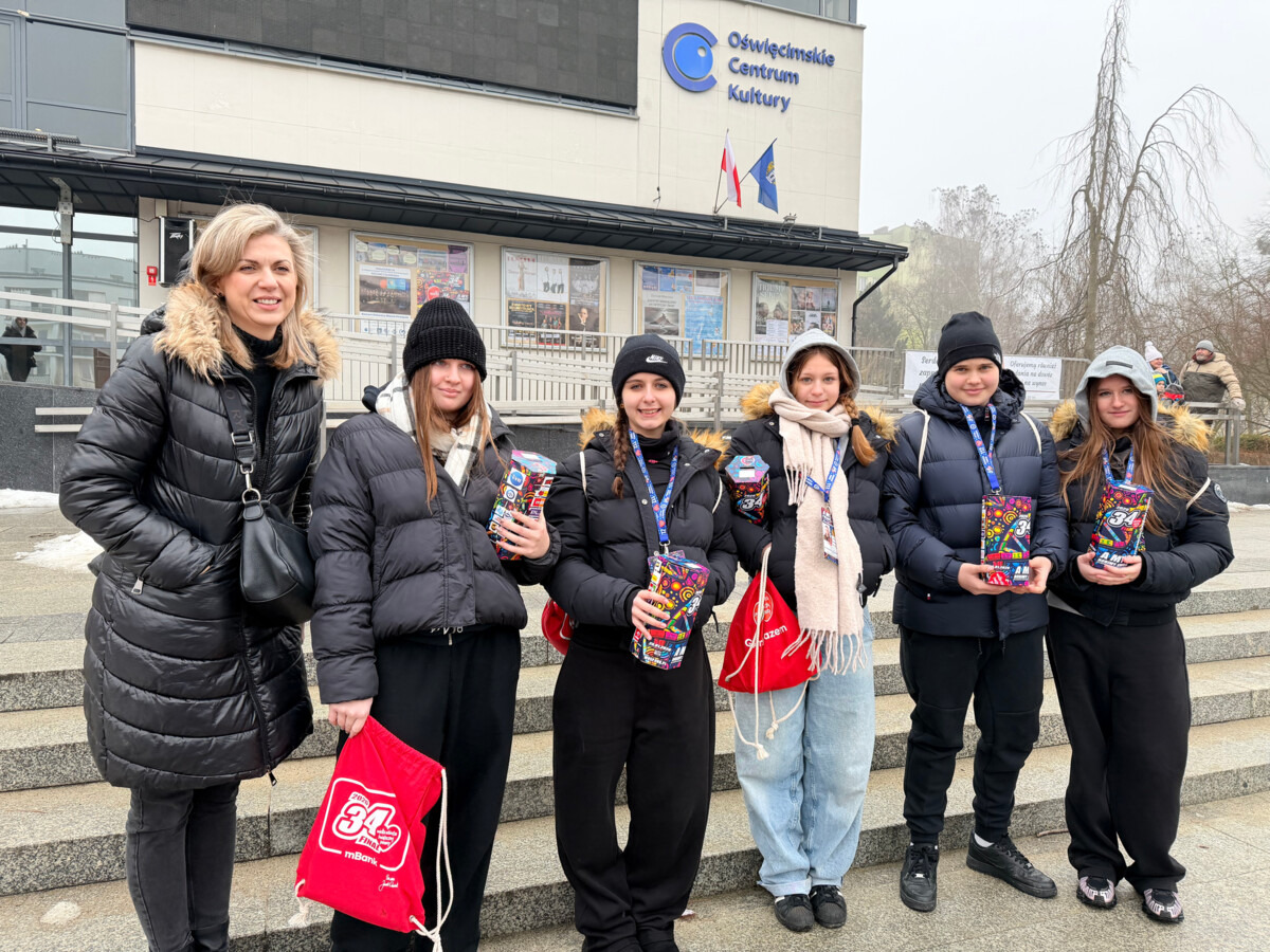 W Oświęcimiu prawie 135 tysięcy złotych. Licznik dalej rośnie - FILM, FOTO