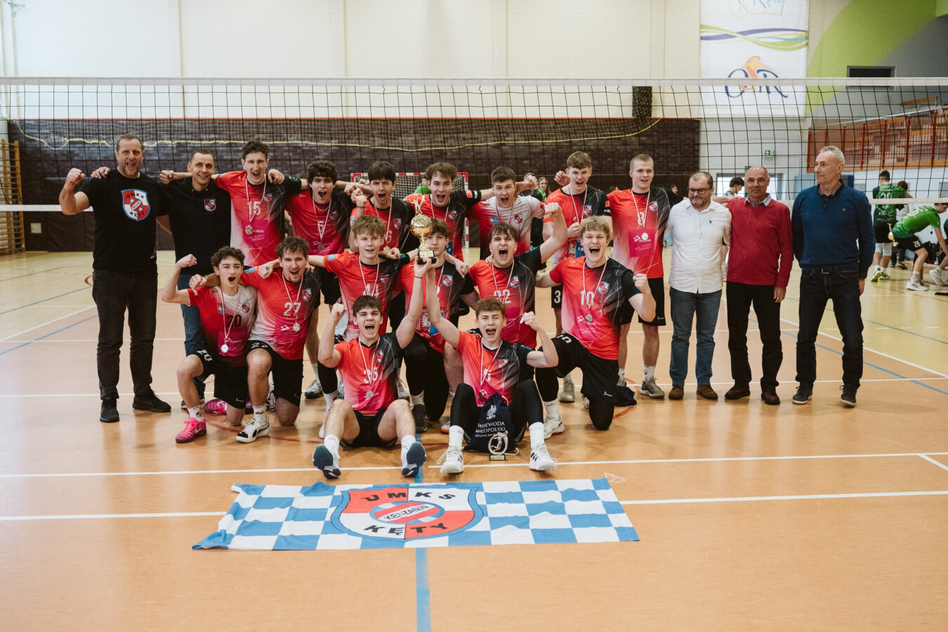 Jest awans. Kęczanie w najlepszej „szesnastce” - FOTO