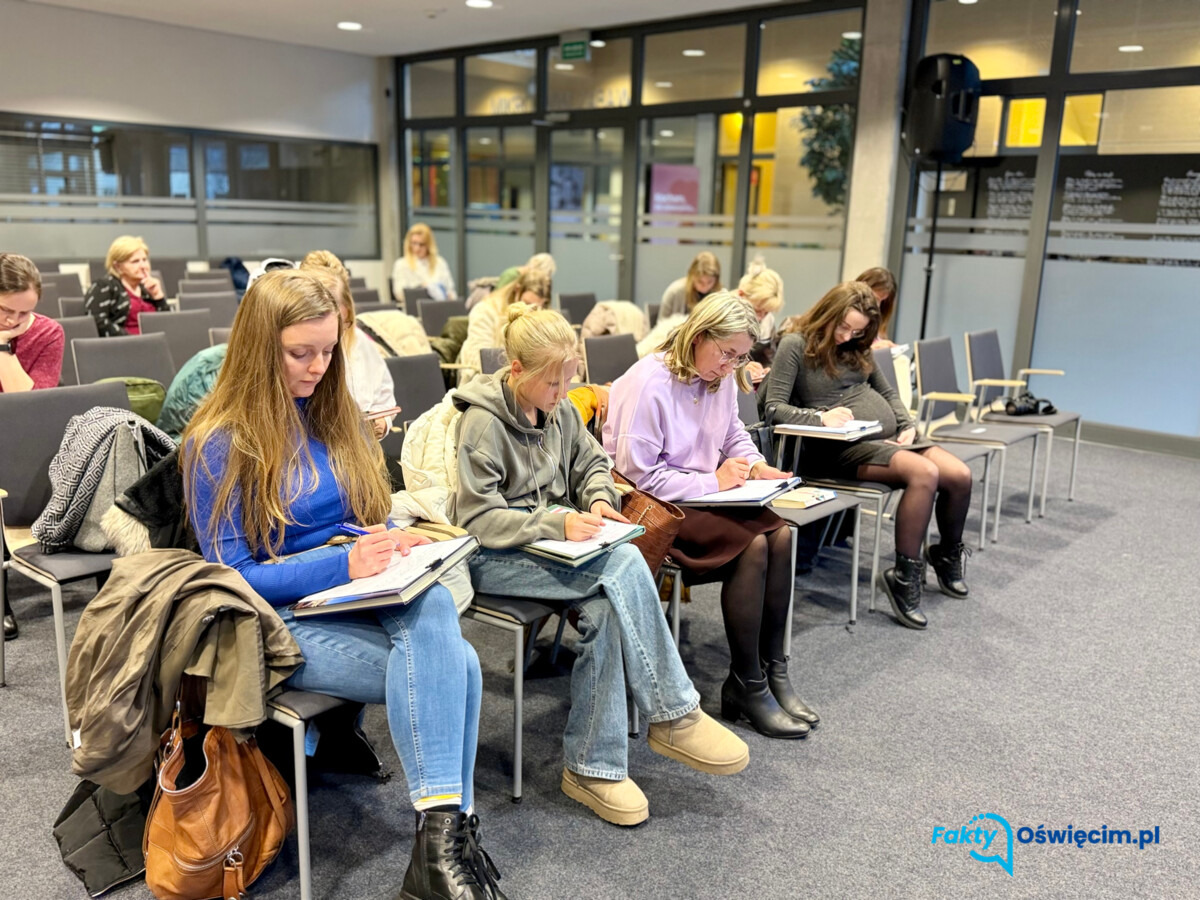 Miejska melancholia, czyli trzecie dyktando w Oświęcimiu - FILM, FOTO