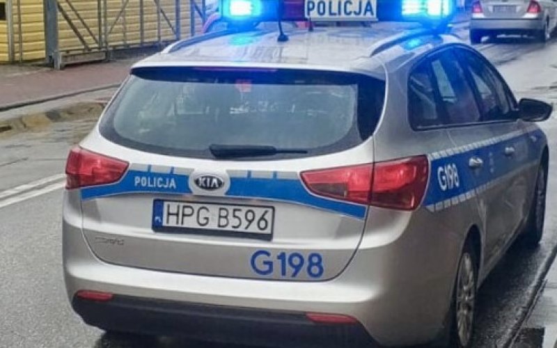 Kabel nad jezdnią, wypadek na hulajnodze w Kętach