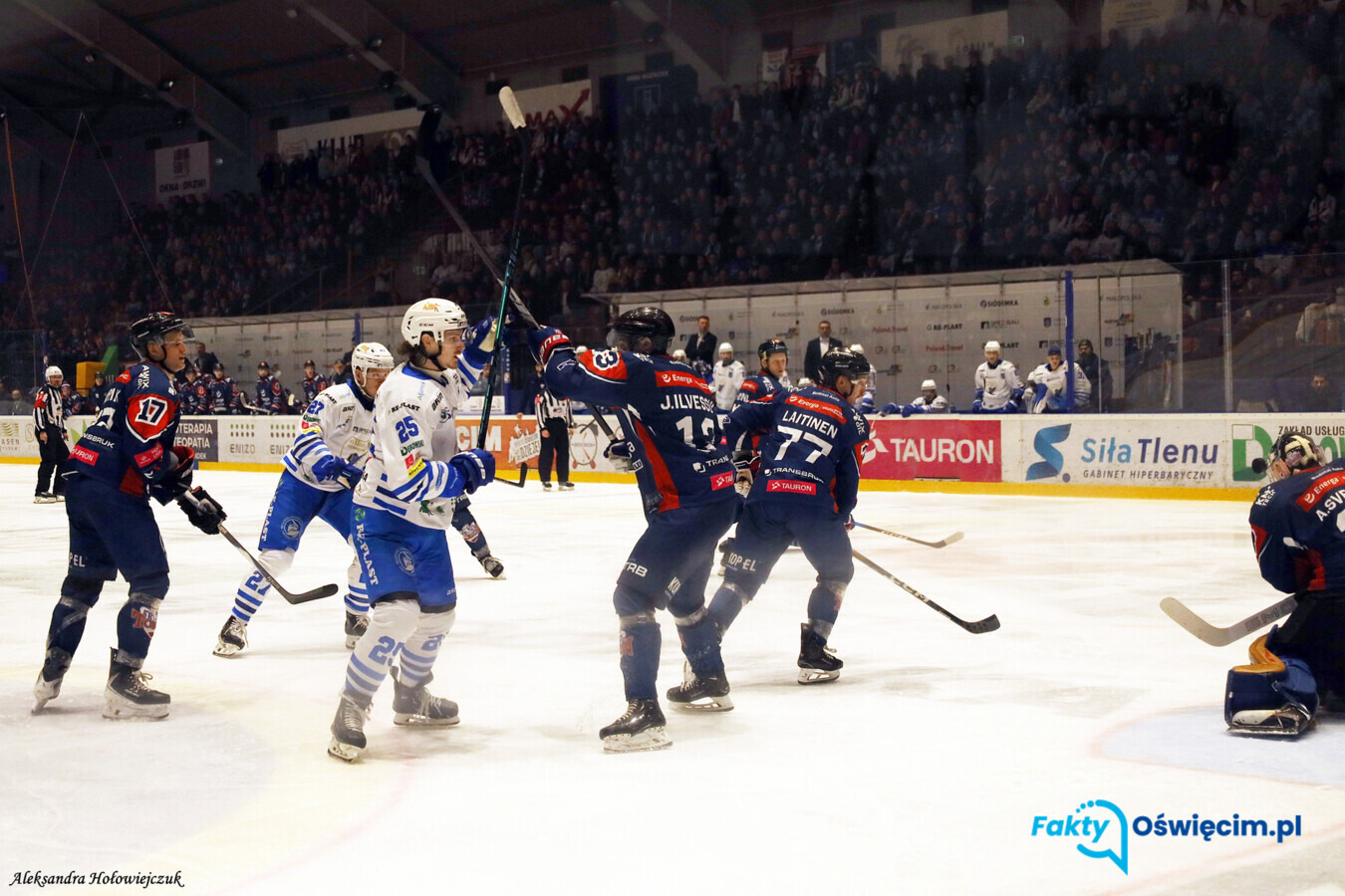 Na zero z tyłu i Unia bliżej półfinału