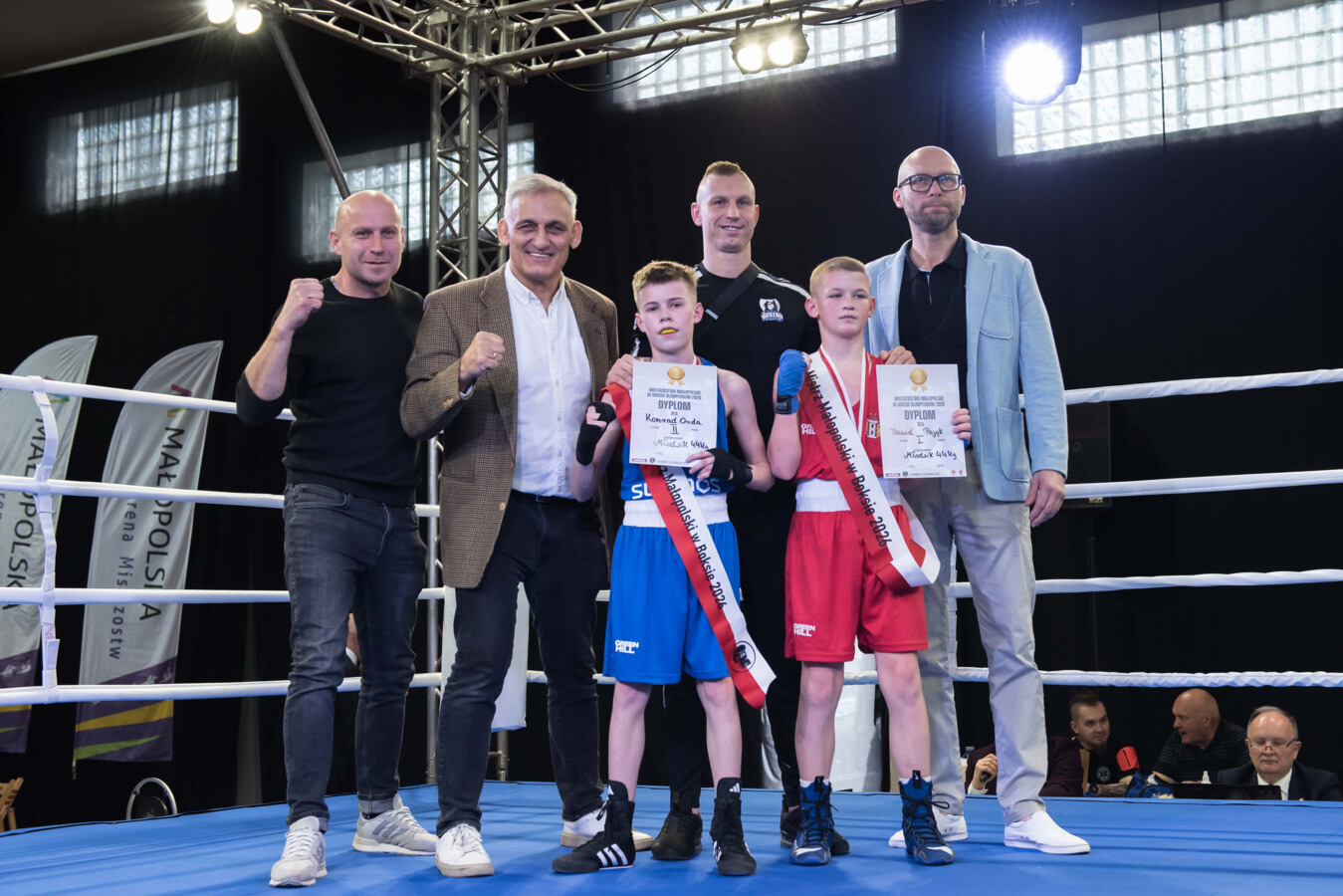Biało-niebiescy z medalami w Skawinie - FOTO