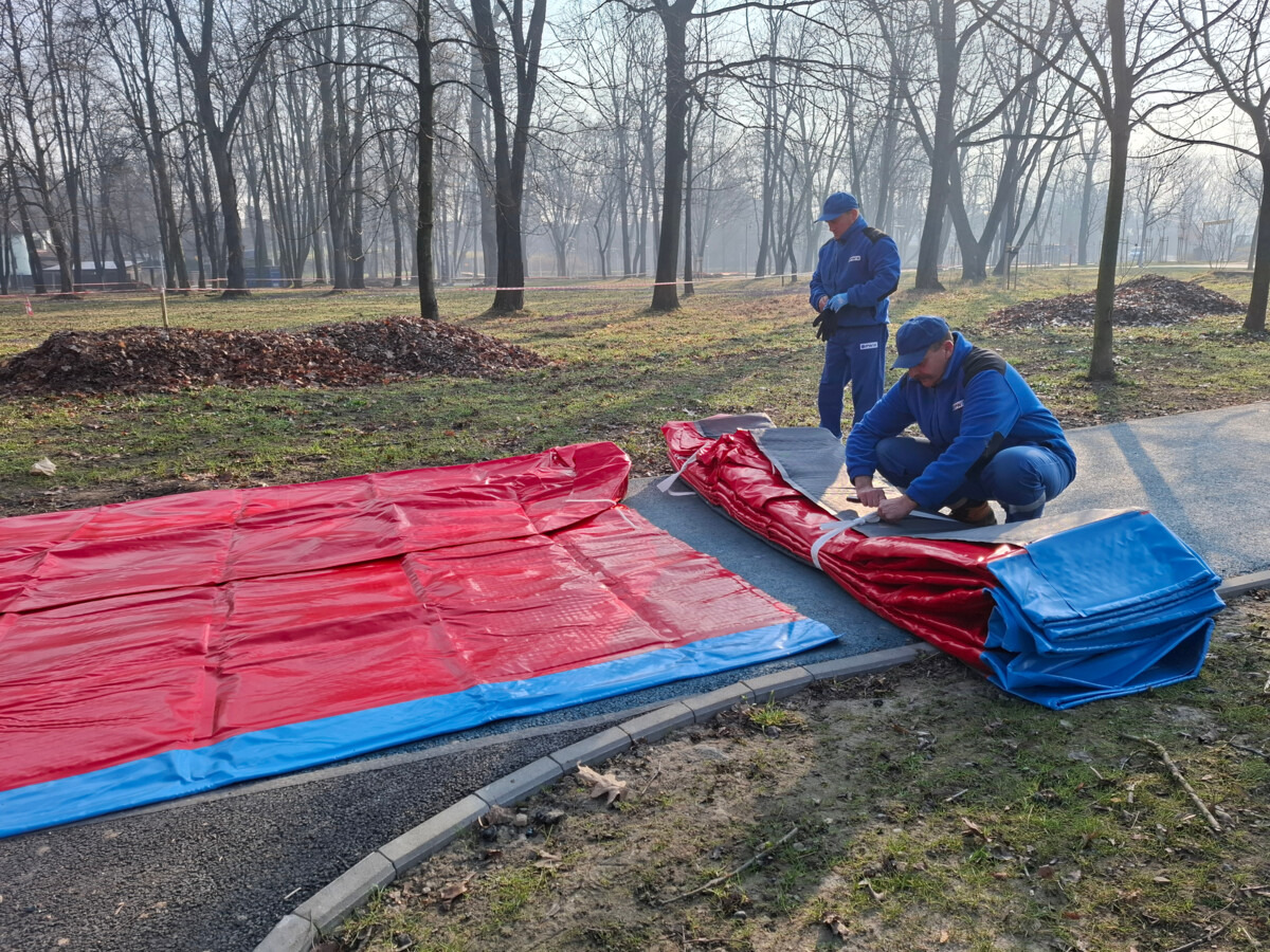 Testowali nowe rękawy przeciwpowodziowe - FOTO