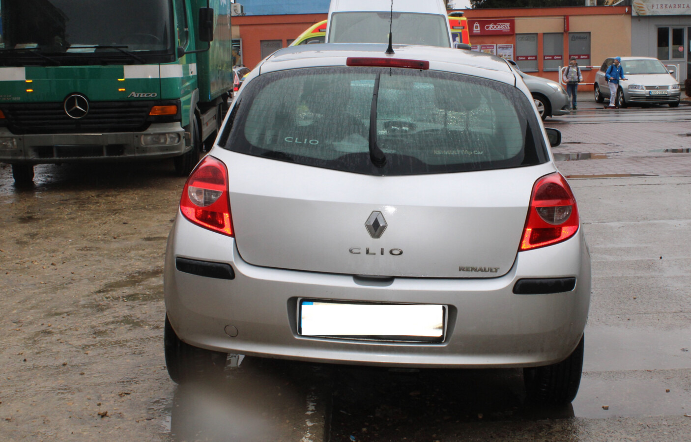 Senior potrącił seniorkę w strefie zamieszkania