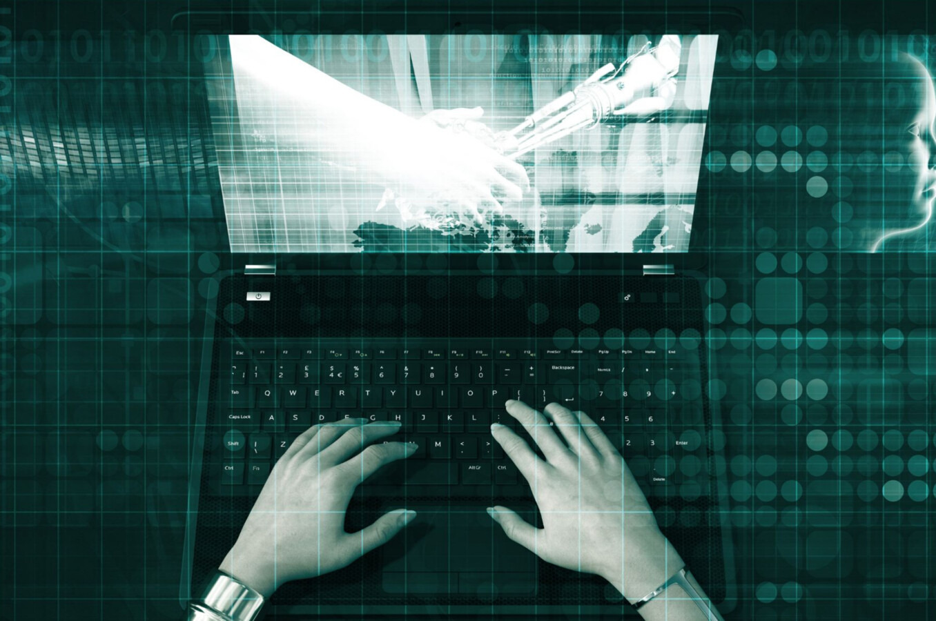 Chciała sprzedać laptopa, straciła ponad 50 tysięcy