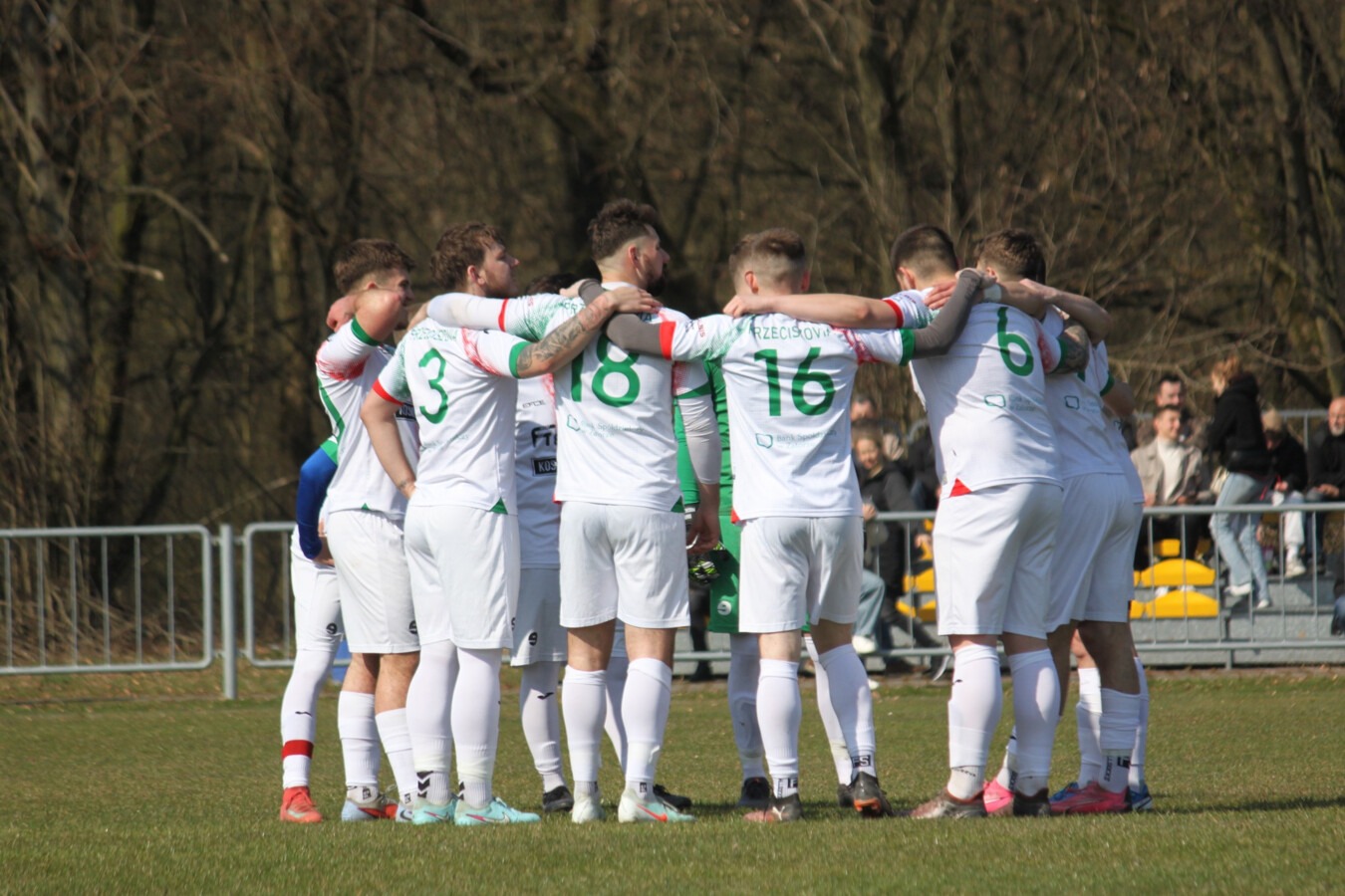 Rajsko zagrało dla Bobrów. Niedziela na boiskach