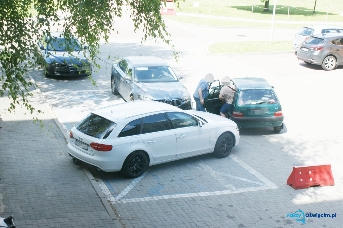 Jak zablokować miejsce inwalidzkie? W bardzo prosty sposób
