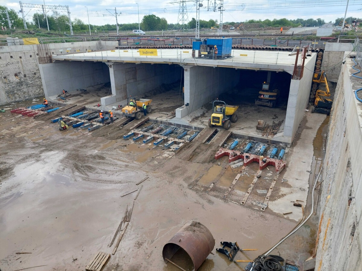 Konstrukcja tunelu na trasie obwodnicy jest już na miejscu - FOTO
