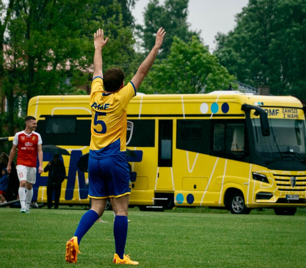 RMF FM zagra mecz w Bobrku. Będą gwiazdy i atrakcje