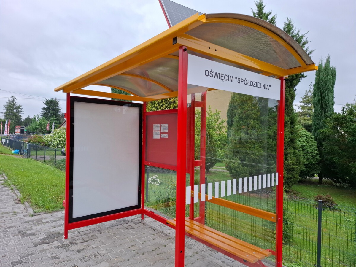 Fotowoltaika na przystankach. Oświęcim wymienił siedem wiat - FOTO