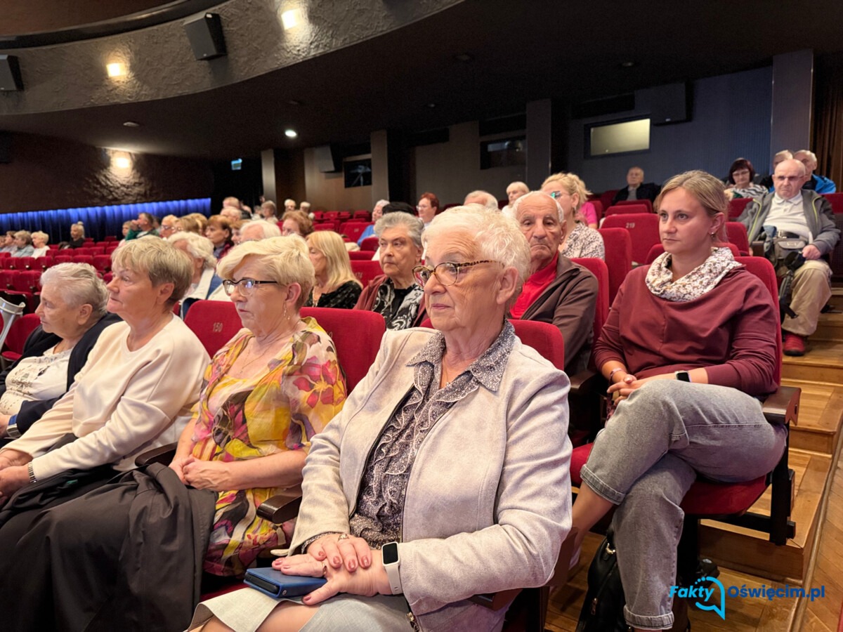 Wiedza i profilaktyka. Seniorzy licznie przyszli do OCK - FOTO