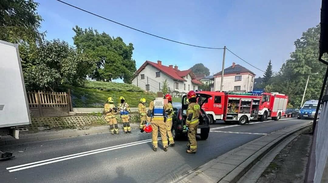 Zderzenie w Zatorze. Dwie osoby trafiły do szpitala - AKTUALIZACJA