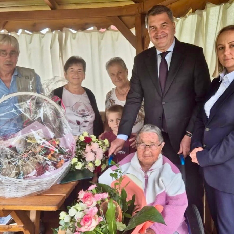 Zofia Pędziwiatr z Oświęcimia skończyła 100 lat