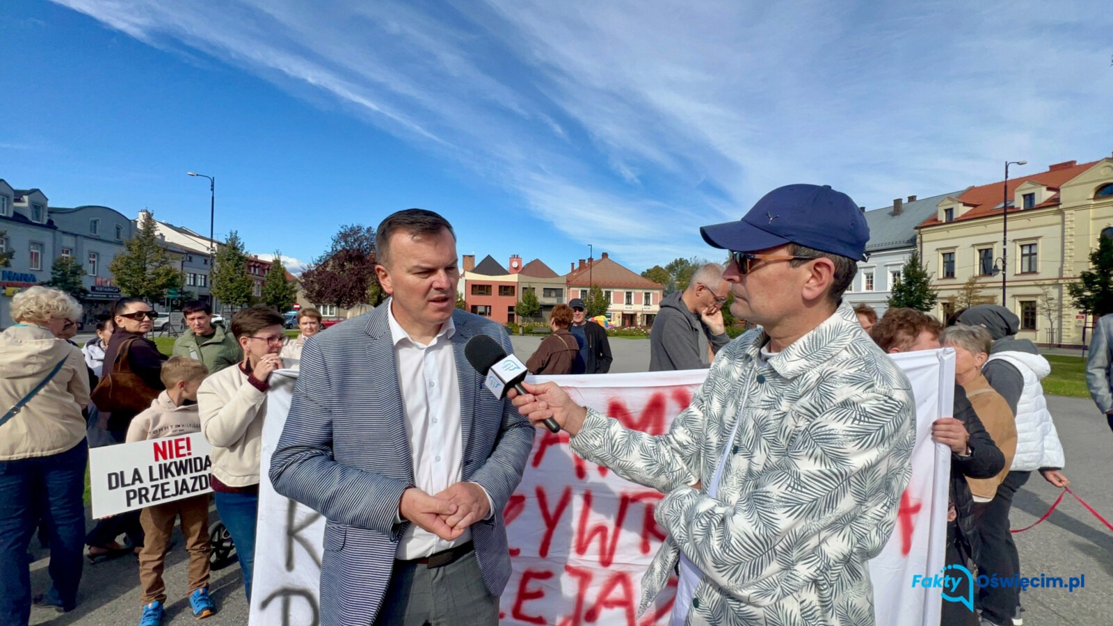 Poseł Mariusz Krystian o przejeździe: potrzebne są zapory, nie blokada - FILM