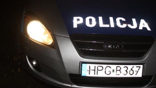 Policjanci i strażnicy uratowali ludzi przed zamarznięciem