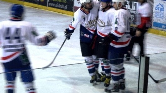 Juniorzy starsi UKH Unia rozgromili ekipę z Janowa
