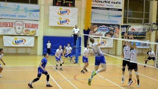 KPS przegrał, więc zagra o utrzymanie. Ekipy Kęczanina wygrały