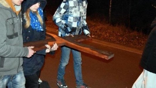 Droga krzyżowa na ulicach Harmęż