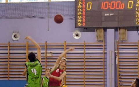 Emocje w meczu Kadeta z Wisłą II