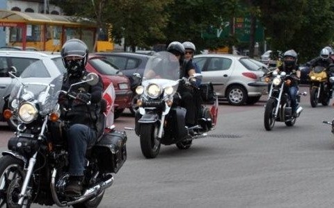 Patrz w lusterka – motocykle są wszędzie