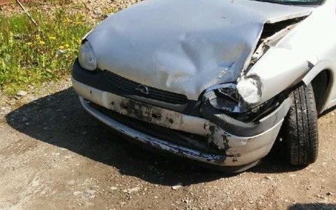 Zderzyły się samochody z dziećmi