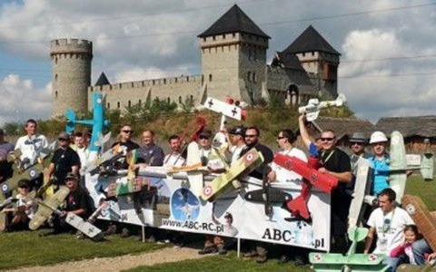 II Bitwa o Inwałd – Walki powietrzne modeli ESA