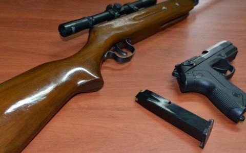 Miał pistolet gazowy i prawie trzy promile