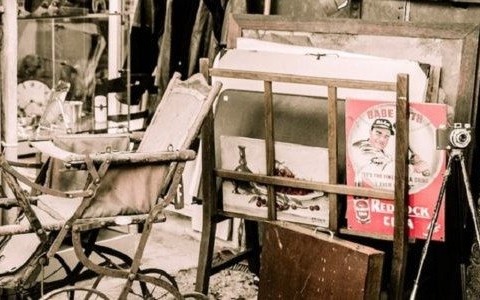 Pchli targ na kęckim targowisku