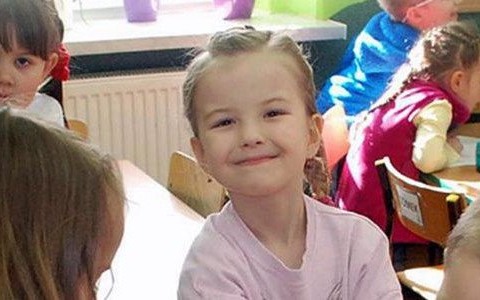 Dzieciaki zbierają na nowe mebelki – FILM