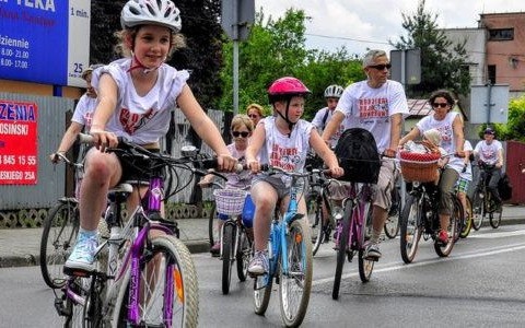 Na dwóch kołach przez gminę Kęty – FILMY, FOTO